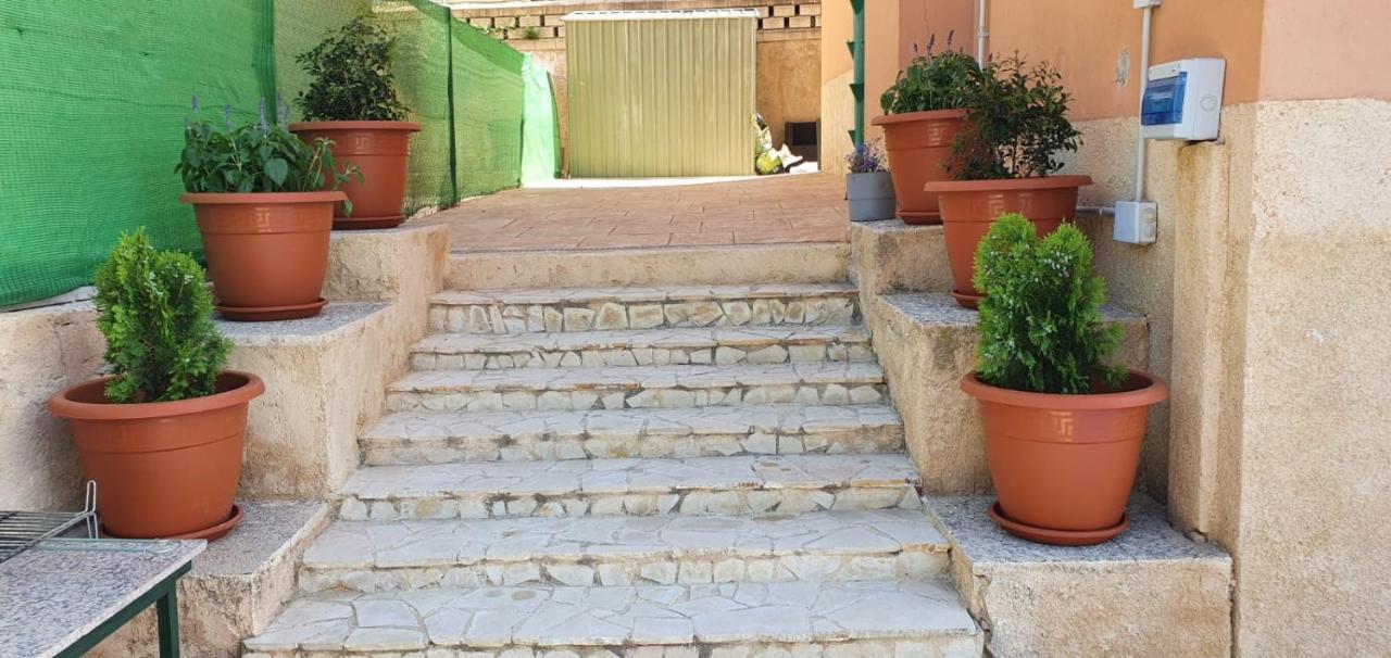 فيلا Aisha House Relleu المظهر الخارجي الصورة